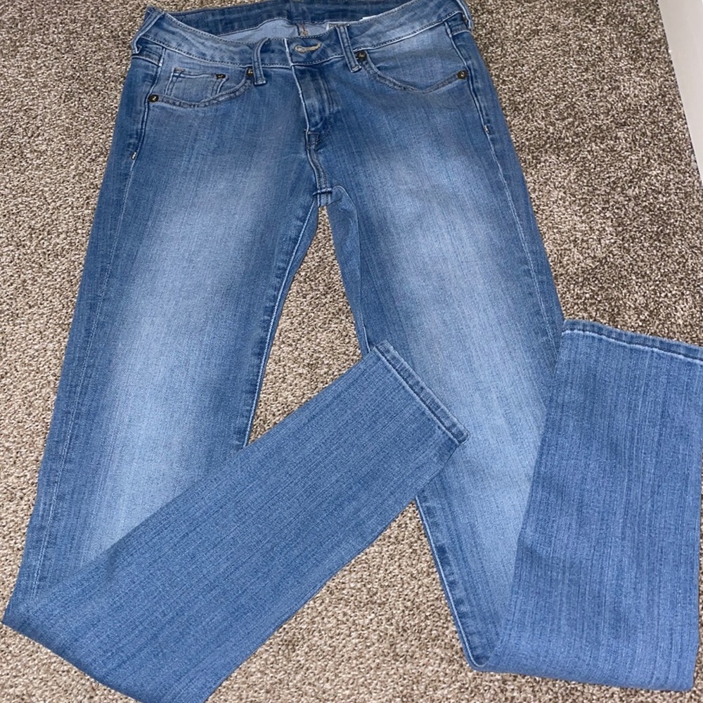H&M blue super skinny low waist jeans